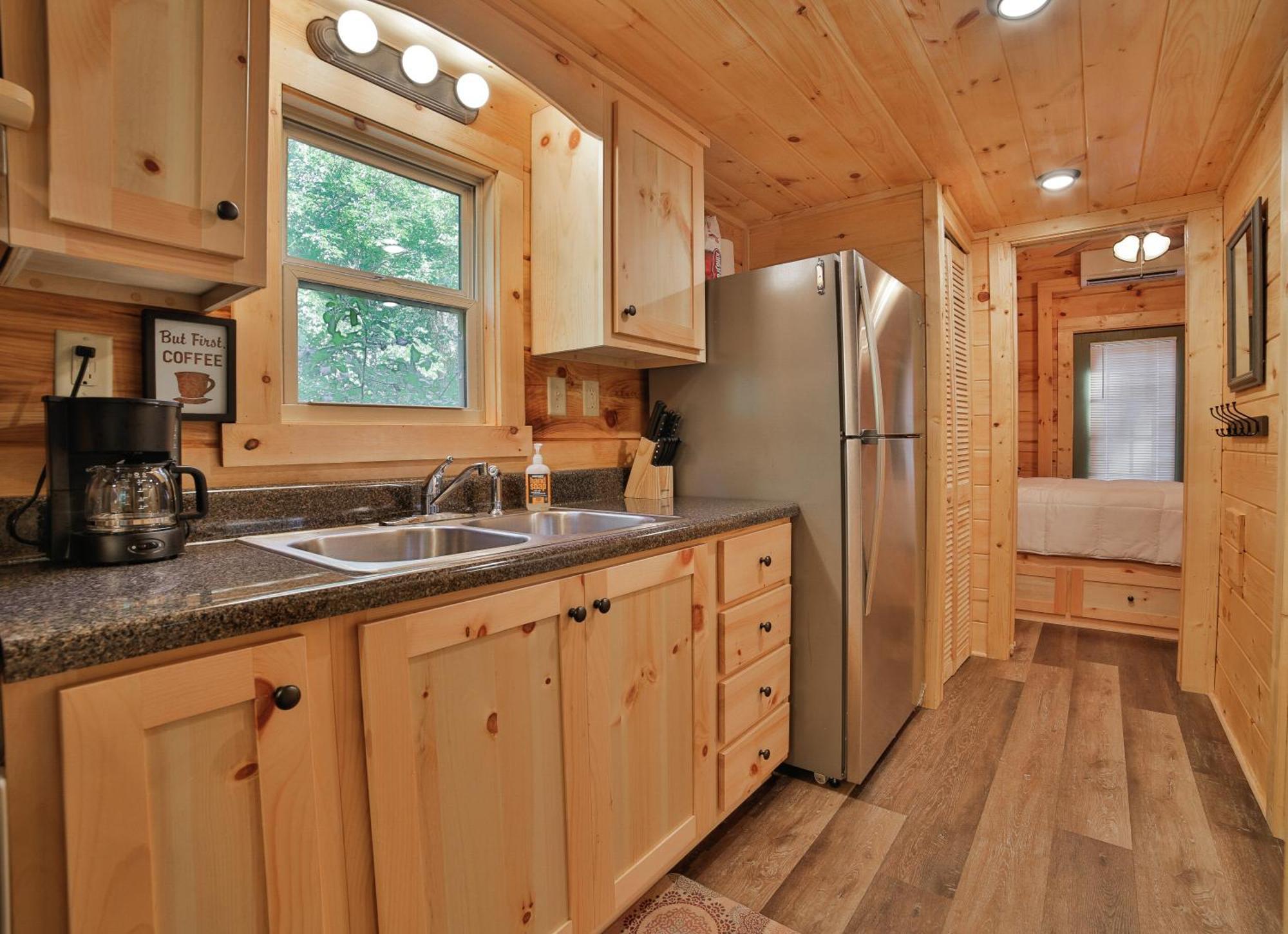 Tiny Cabin Village Private Hot Tub Lynda Cabin Chattanooga Buitenkant foto
